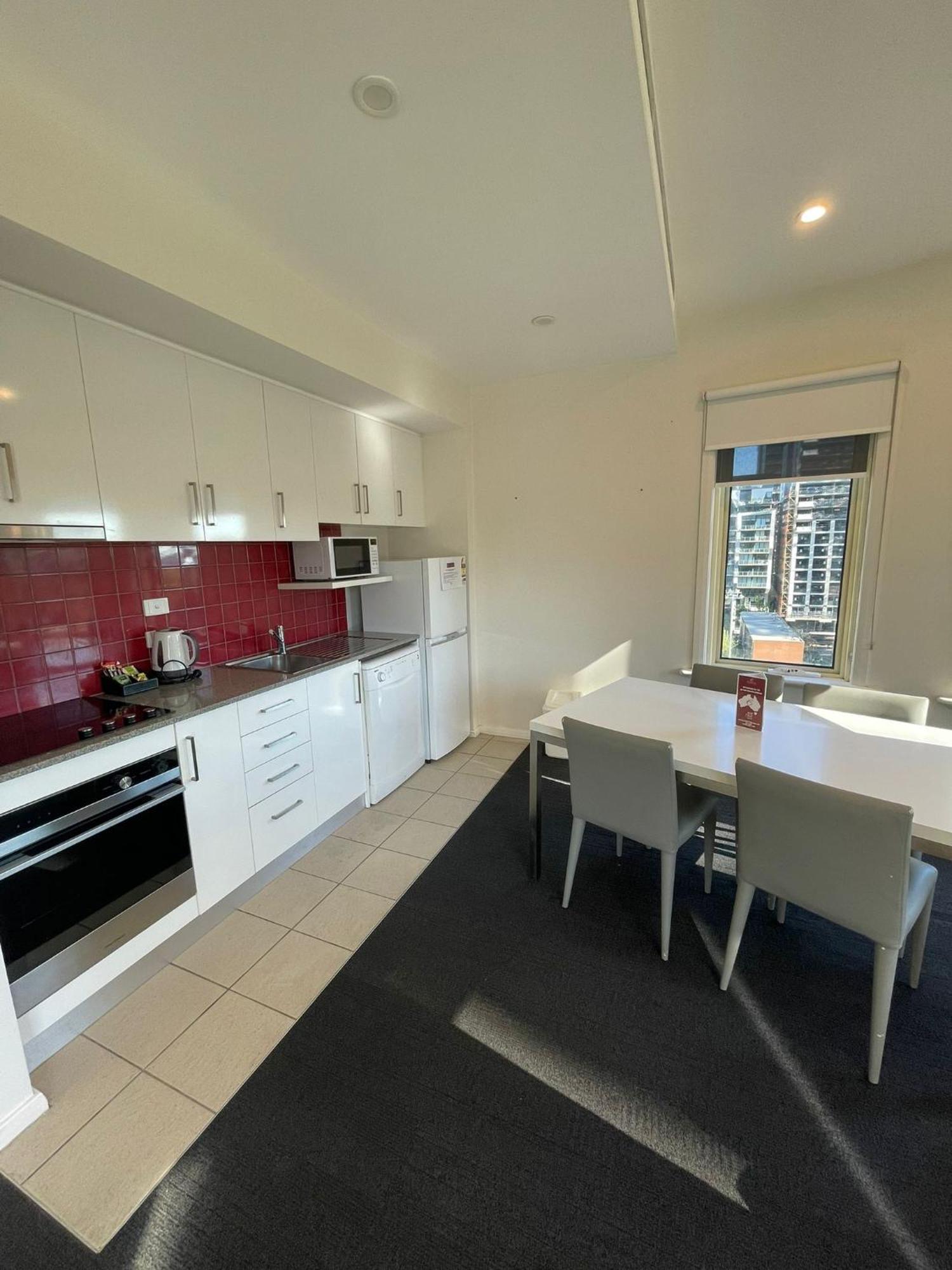 South Yarra Central Apartment Hotel Melbourne Eksteriør billede